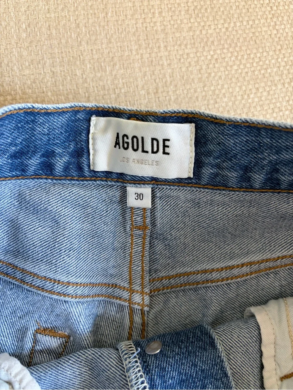 AGOLDE Parker Long Vintage Loose Shorts in Skywave - Size 30